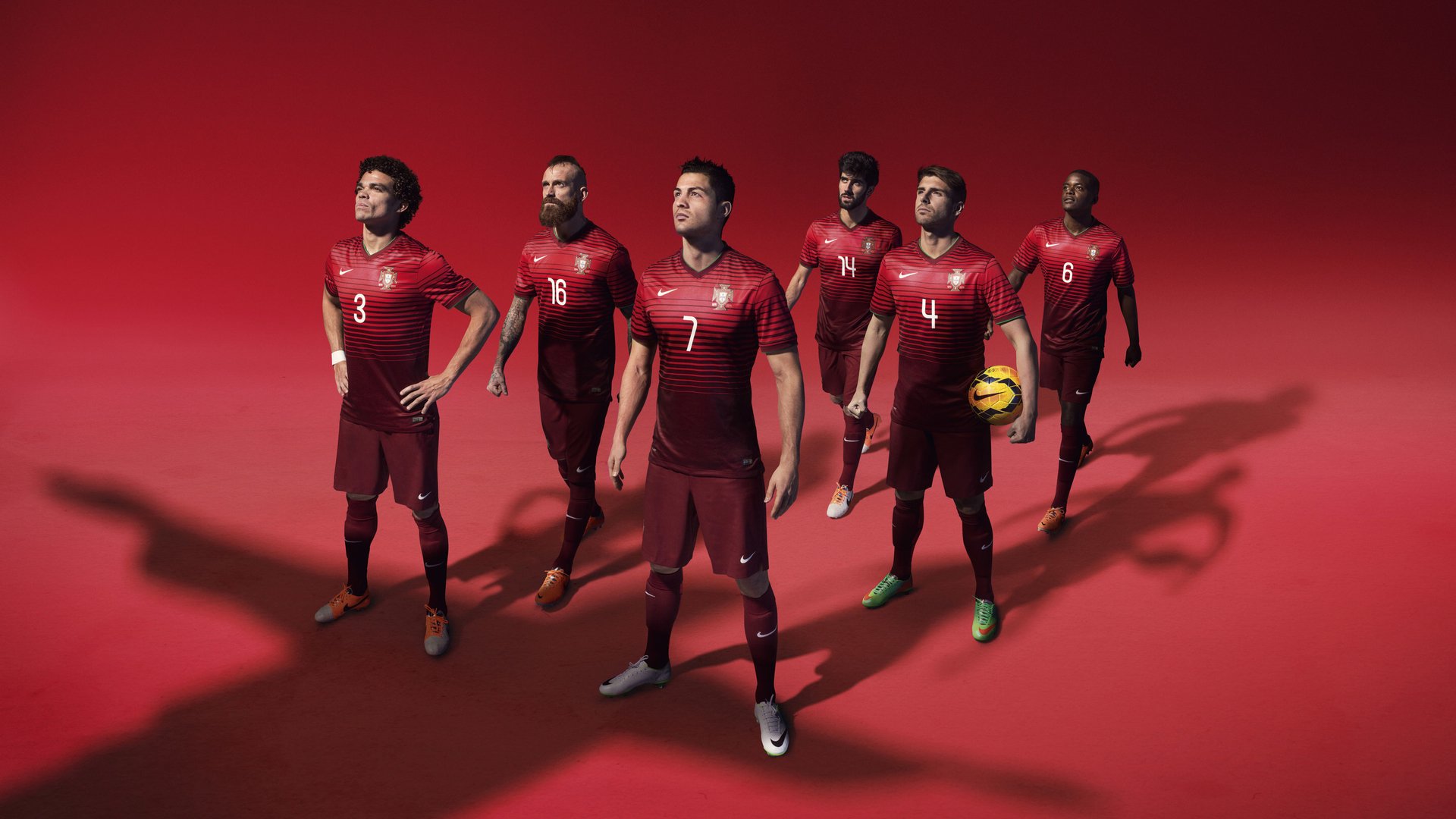 追梦之旅：少年的欧冠梦与传奇成长史，欧洲冠军杯50年梦之队